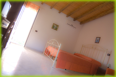 Interno camera primo piano - Casa Vacanze Alcantara, Castiglione di Sicilia, Catania, Sicilia